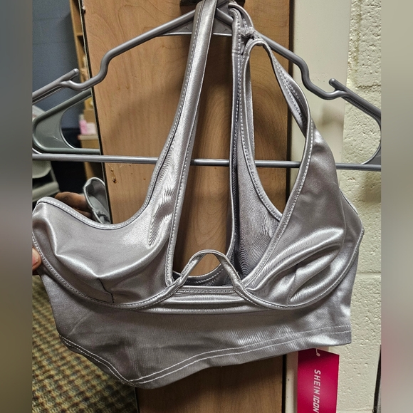 Silver top - Picture 3 of 3